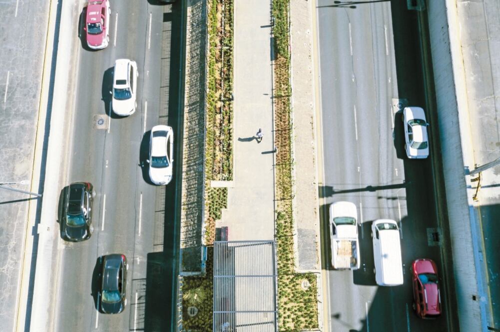 El año pasado se vendieron 17 mil 807 vehículos híbridos y eléctricos en el país, un incremento de 68% respecto a 2017. La industria automotriz señaló que a partir de las contingencias ambientales se detonó la demanda de eléctricos. / ARCHIVO EL UNIVERSAL