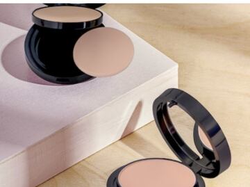 Los riesgos de usar maquillaje pirata