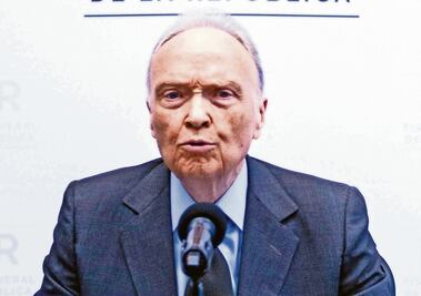 Semarnat impugna suspensión otorgada a Gertz Manero para el Hoy No Circula