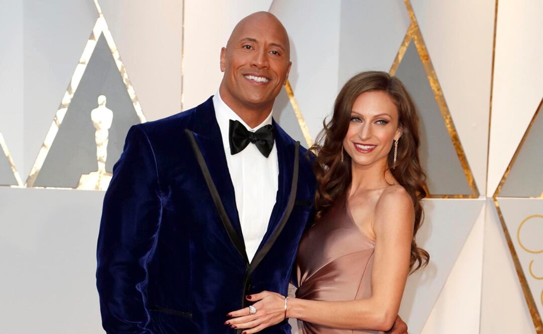 Dwayne "La Roca" Johnson y Lauren Hashian. Foto: EFE/EPA/Mike Nelson, archivo