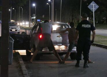 Detienen a 9 mexicanos por robo a joyería en Uruguay