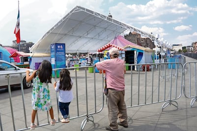 Apresuran cierre del Zocalito por contingencia