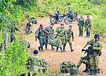 FARC mata a 11 militares y frena paz en Colombia
