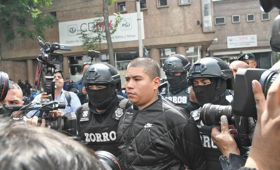 Édgar Tenorio era uno de los sujetos más buscados por autoridades federales y locales, por el robo del 6 de agosto pasado en el que fueron sustraídos de la Casa de Moneda mil 567 centenarios y relojes conmemorativos. ARMANDO MARTÍNEZ. EL UNIVERSAL