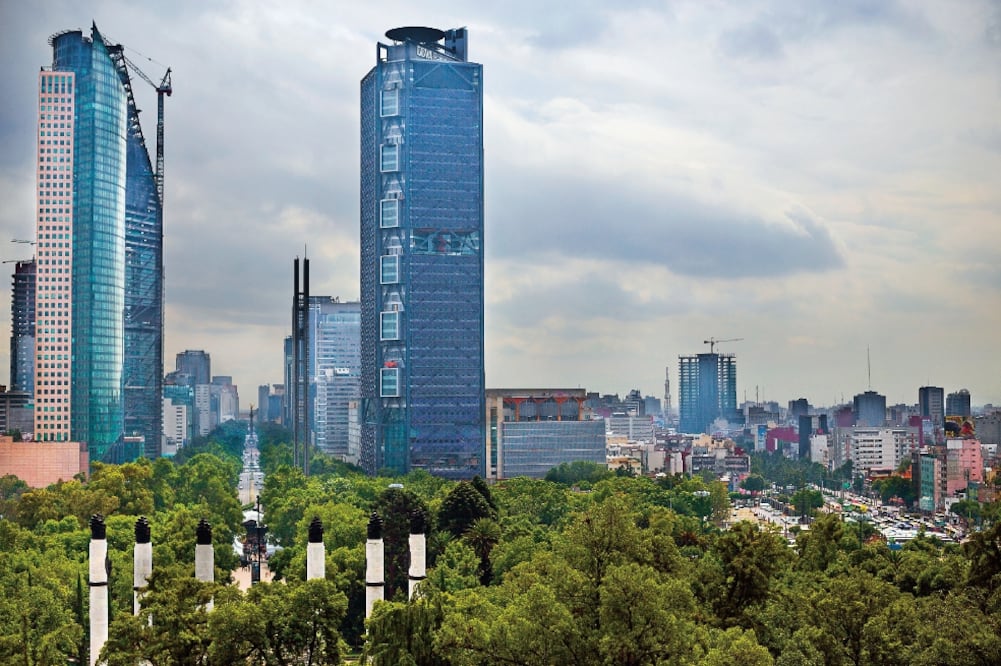 El Gobierno del DF modifica su reglamento de construcción, que considera la mejora de mecanismos de control para garantizar su correcta aplicación (ARTURO BERMÚDEZ. EL UNIVERSAL)