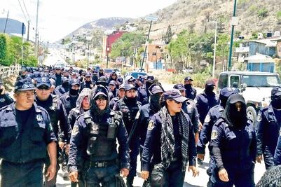 Policías de Guerrero batallan con crimen… y con sus superiores