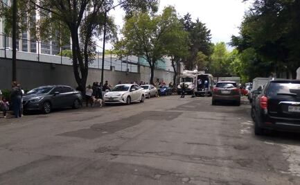 Desalojan a 300 personas por incendio en edificio de departamentos en la Anáhuac 