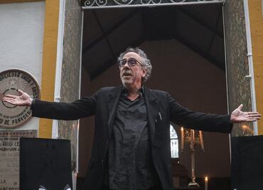 Panteón de Dolores abre por primera vez sus puertas a los fans; Tim Burton visitó el terrorífico sitio