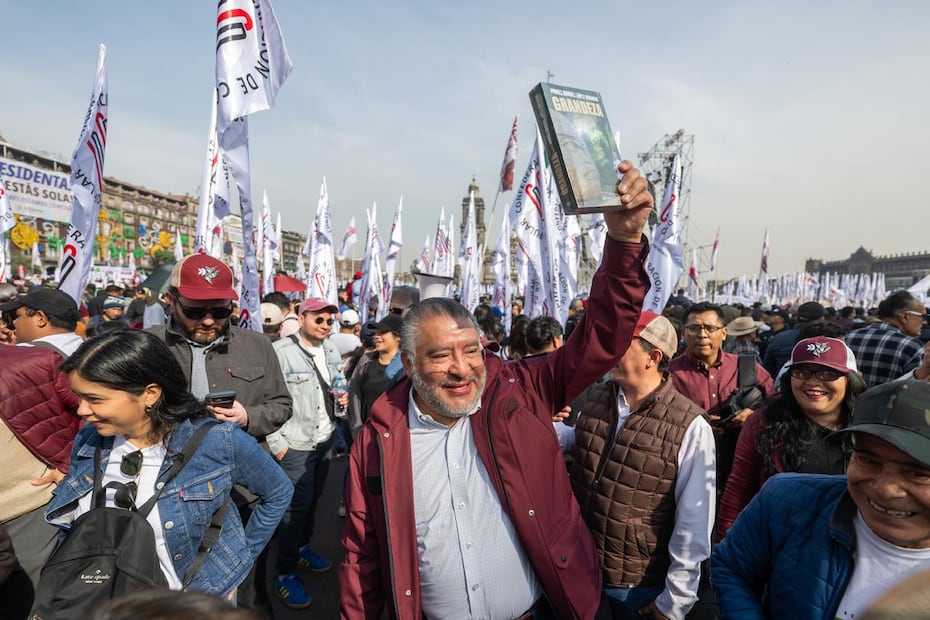 El Estado de México se hizo presente en el Zócalo de CDMX para apoyar a la presidenta Claudia Sheinbaum. (Foto: especial)
