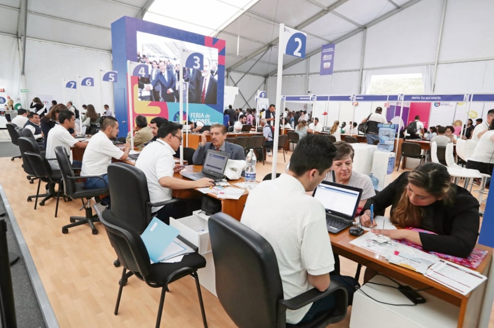 Durante la Feria de Afores 2018, la Consar destacó que el ahorro voluntario pasó de 15 mil millones a 70 mil millones de pesos; sin embargo, aún es una proporción pequeña pese a los esfuerzos para promover las aportaciones (LUIS CORTÉS. EL UNIVERSAL)