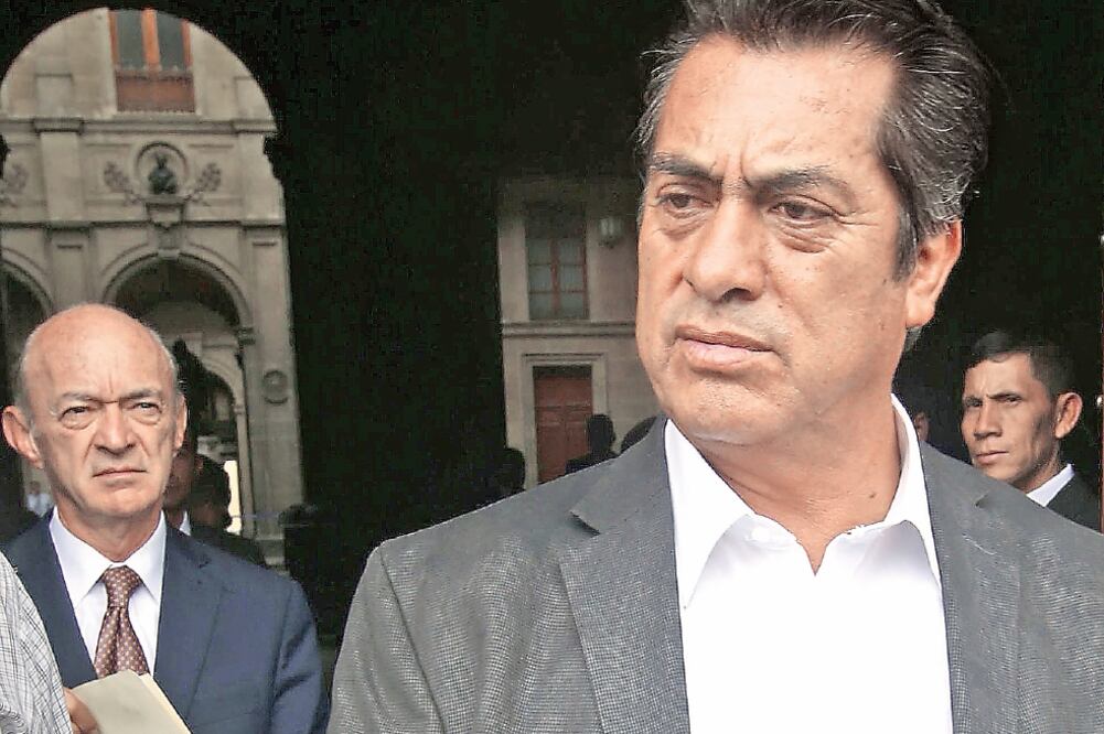 Las redes sociales de 'El Bronco', su virtud y condena