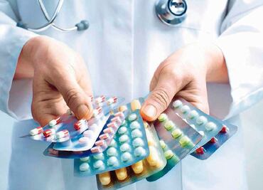 Inflación médica y falta de transparencia agravan acceso a la salud en México: expertos; el 52.7% del gasto se destina a medicamentos