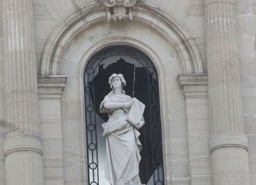 Dañan reloj monumental de Pachuca