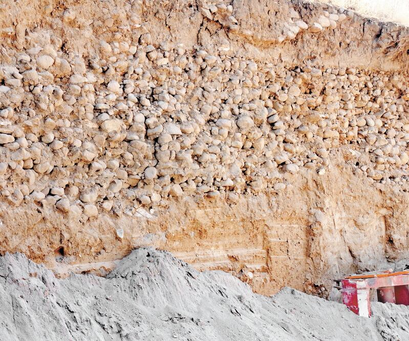 Arqueólogos explican que la zona ha sido estudiada desde los años 60 y que al observar la formación constructiva de las rocas queda claro que ahí hay vestigios. Fotos: OMAR CONTRERAS. EL UNIVERSAL