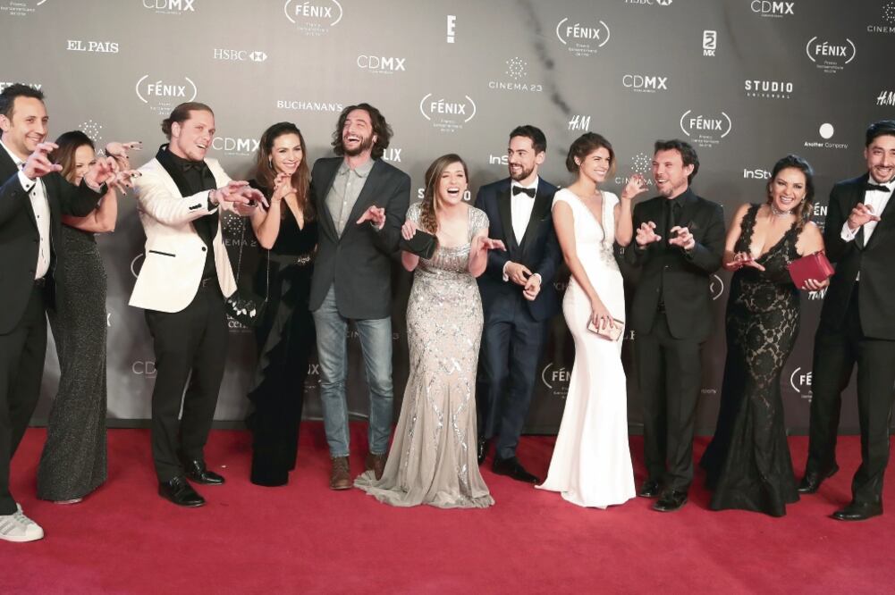 Los asistentes a los premios, en la alfombra roja, compartieron un mensaje de unidad (FOTOS: ALEJANDRO ACOSTA. EL UNIVERSAL)