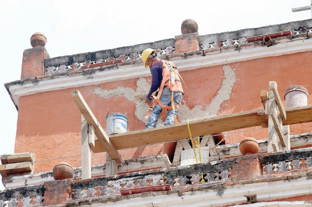 Consecuencia. El Consejo Consultivo del Centro Histórico enlistó que el sismo dañó 45 templos, 19 en San Cristóbal. (ARCHIVO EL UNIVERSAL)