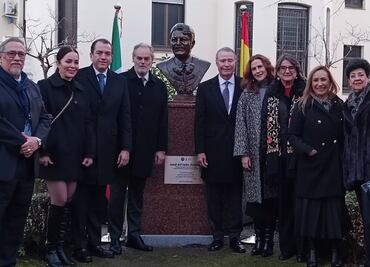 Embajador Quirino Ordaz devela busto de José Alfredo Jiménez en España… y abren espacio del Tren Maya