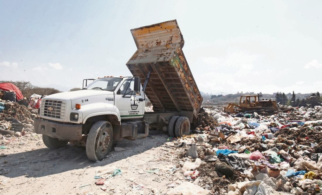 La CDMX y los municipios del Valle de México producen 24 mil toneladas de desechos al día; 75% se genera en localidades mexiquenses, informan. (JORGE ALVARADO. EL UNIVERSAL)