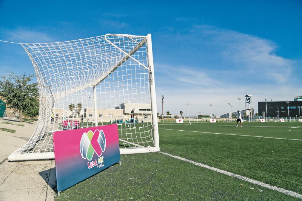 El futbol de mujeres carece de una real promoción (JESÚS RUIZ. IMAGO7)