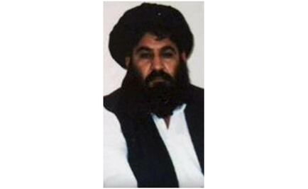 Drones estadounidenses atacan al líder de los talibanes afganos en Pakistán