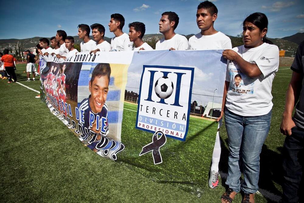 El equipo de futbol Avispones de Chilpancigo, que sufrió un ataque en el caso Iguala en el que murió un jugador, fue el primer indemnizado con el método aprobado por la CEAV (ARCHIVO EL UNIVERSAL)