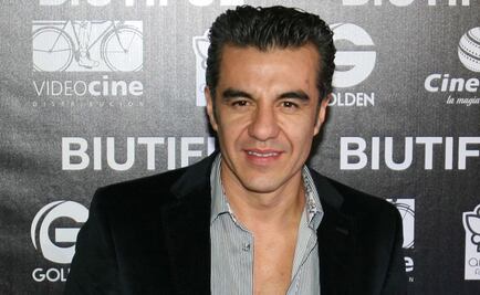 Adrián Uribe, estable tras ser operado de emergencia