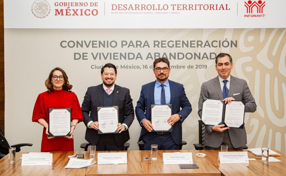 Secretaría de Desarrollo Agrario, Territorial y Urbano y el Instituto del Fondo Nacional de la Vivienda para los Trabajadores firman convenio /Tomada de Twitter @Infonavit 