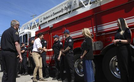 Incendio forestal amenaza una población de 4 mil habitantes en el noroeste de Canadá