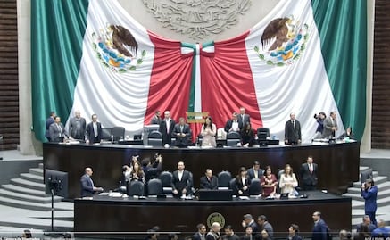 Diputados guardan minuto de silencio por fallecidos por sarampión; piden fincar responsabilidad penal contra funcionarios