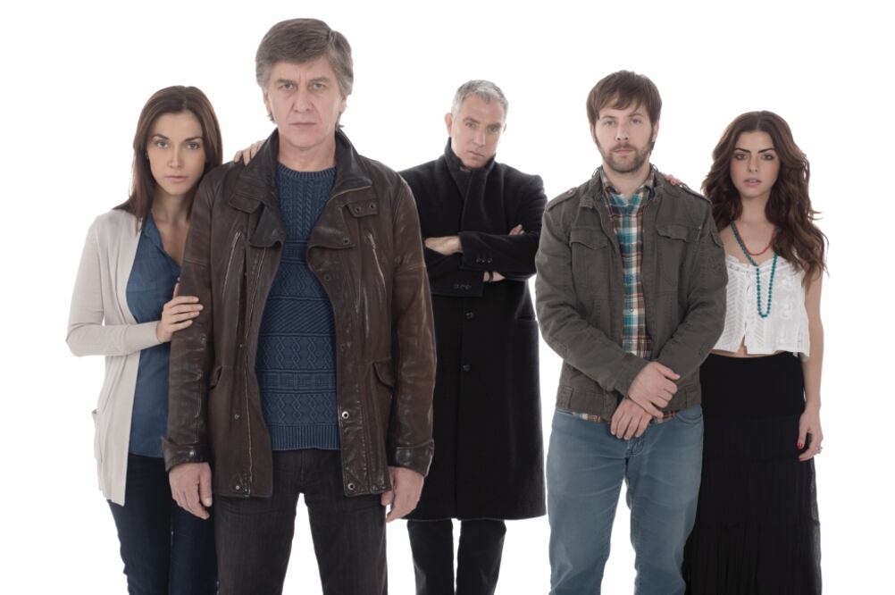 La producción encabezada por Rocío Verdejo, Carlos Torres Torrija e Isabel Burr estrenará hoy a las 22:00 horas (CORTESÍA)