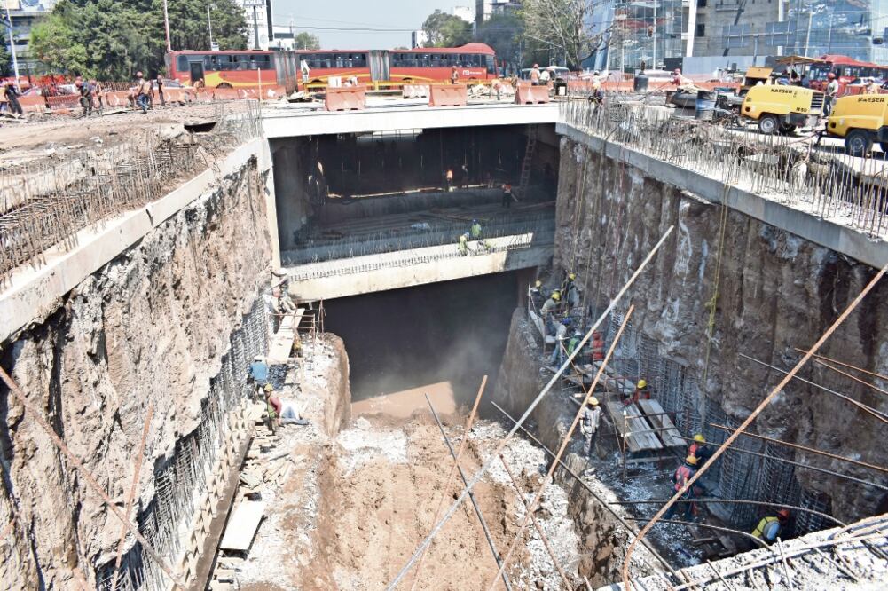 La Secretaría de Obras y Servicios dio a conocer que se concluyó la excavación del nivel superior del doble túnel en Circuito Interior (SOBSE)
