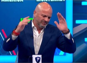 Luis García defiende a Adonai Escobedo; revienta con todo a Cruz Azul: Buscan respuestas en el árbitro