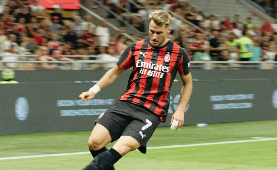 Santiago Giménez comete garrafal error en partido del AC Milan / Foto: @sant.gimenez en Instagram
