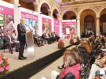 Ponen 'impuesto' a estacionamientos en CDMX