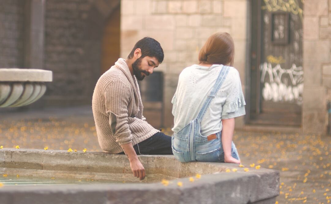 El filme aborda la vida de un hombre con esquizofrenia que decide mudarse a Europa para convertirse en oficinista. Foto: Tyrano Films, Kilomberos Films