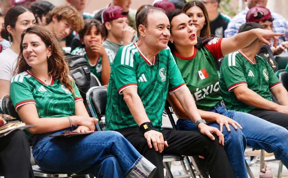 La fiebre futbolera también llegó a los espacios públicos impulsados por autoridades estatales y municipales. 
Foto: Especial.