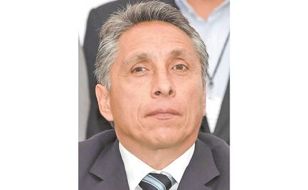 Negrete, un alcalde fuera de lugar