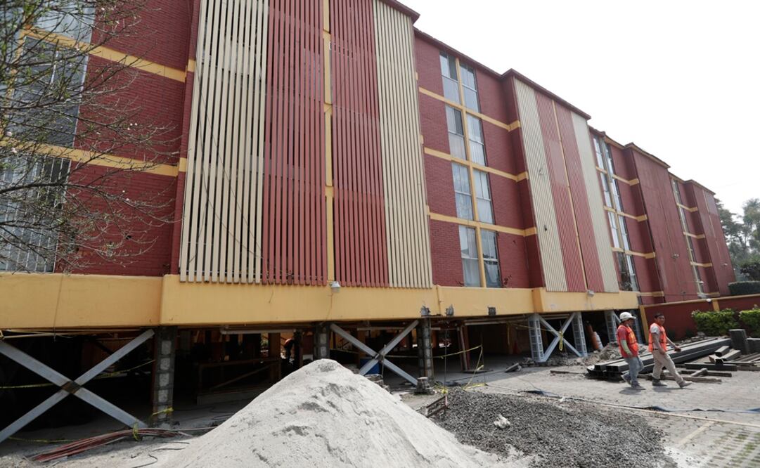 La Unidad Habitacional Girasoles, ubicada en la delegación Coyoacán, resultó afectada por el sismo del 19 de septiembre. (Foto: Luis Cortés/El Universal)