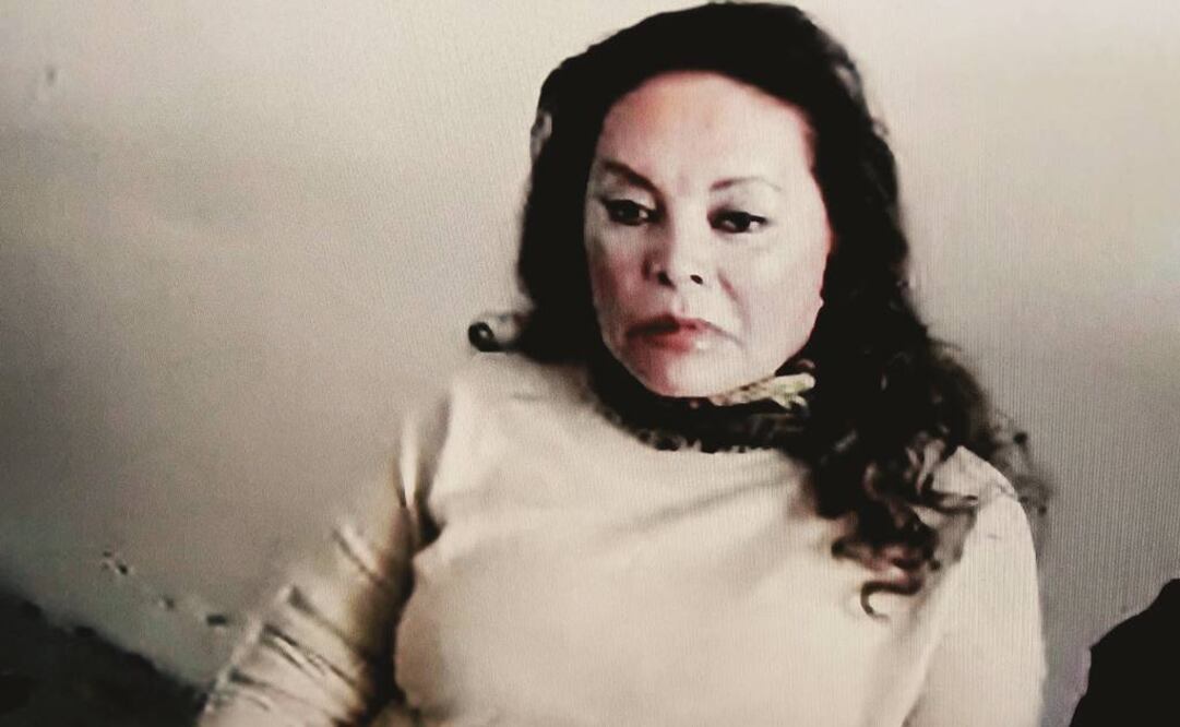 Trasladan a Elba Esther Gordillo para estudios