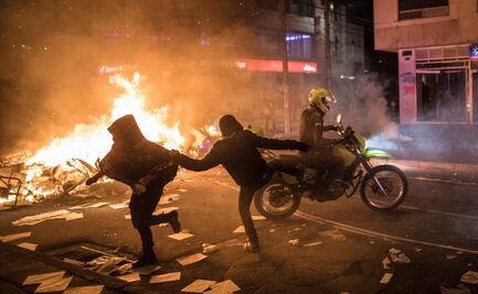 Siete muertos en noche violenta en Colombia por protestas contra la policía