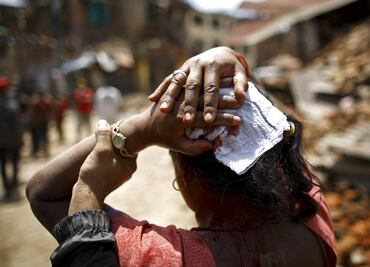 Nepal: 42 muertos y mil 117 heridos deja nuevo terremoto