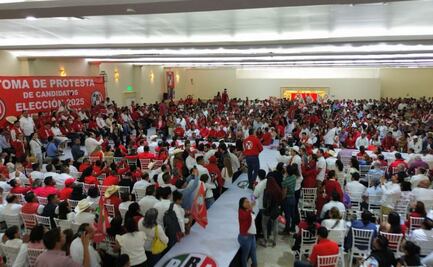 "Alito" Moreno toma protesta a candidatos del PRI a presidencias municipales en Veracruz; les pide ser comprometidos y leales