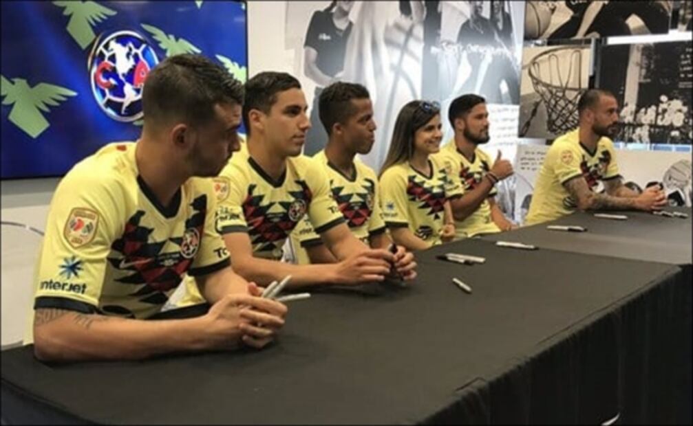 Giovani dos Santos, el más solicitado en Los Ángeles