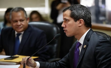 Guaidó anuncia creación de un "centro de Gobierno" con Leopoldo López a cargo