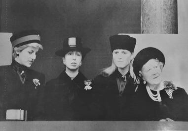 El “año horrible” de la reina Isabel II fue 1992 por varios escándalos y un incendio