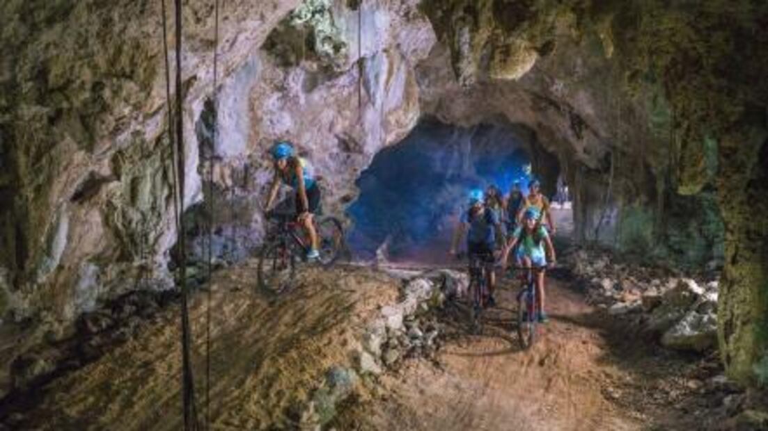 Aventura en el paraíso subterráneo de Río Secreto