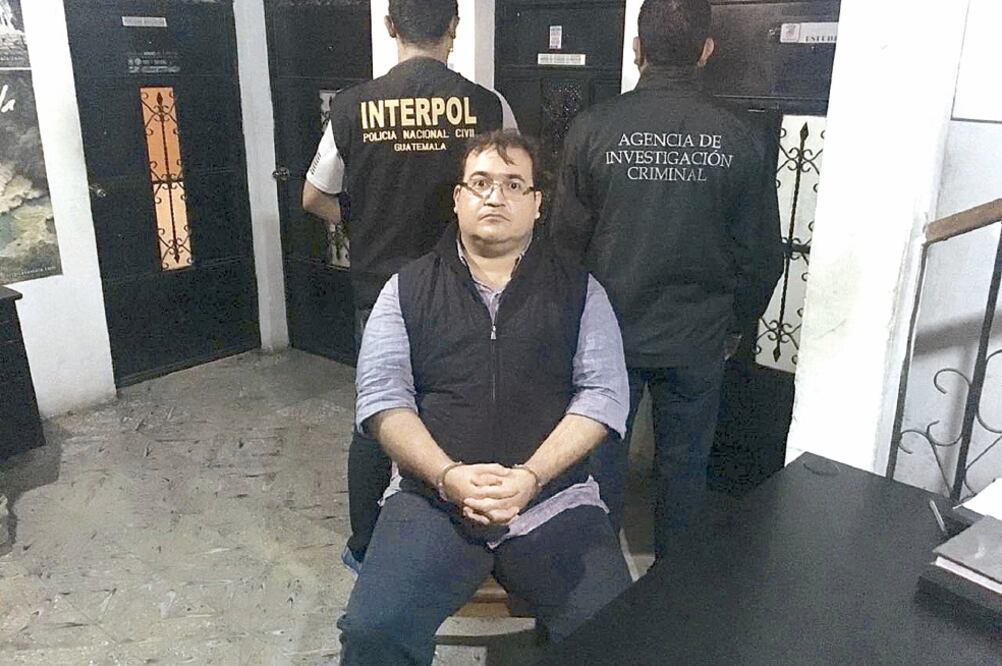 Legisladores acordaron solicitar a la Corte de La Haya indagar si Javier Duarte de Ochoa incurrió en crímenes de lesa humanidad en materia de salud. Foto: ARCHIVO ELUNIVERSAL