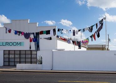 "Saca tus trapos al sol" la exposición de Pia Camil será exhibida en el Rockefeller Center neoyorkino