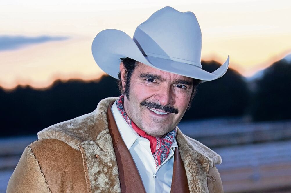 El actor Pablo Montero interpreta a Vicente Fernández en la bioserie de Televisa. Foto: El Universal, archivo