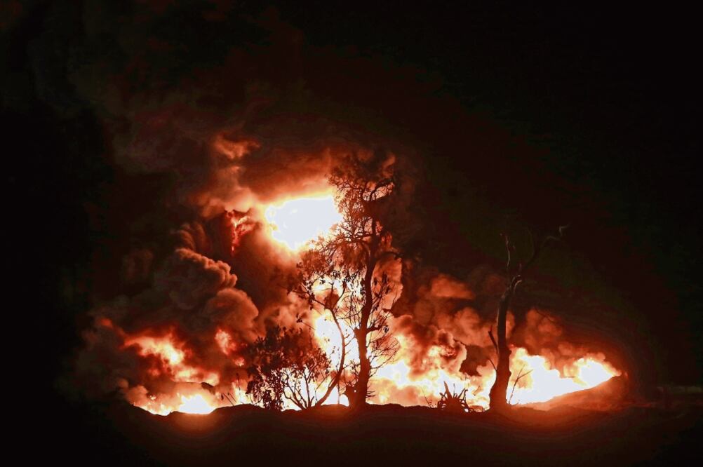 El 15 de marzo se generó un incendio en una toma clandestina en ductos de Pemex a menos de 500 metros de la autopista Puebla-Orizaba en Quecholac (ARCHIVO EL UNIVERSAL)